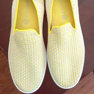 Rothy’s Sunshine Honeycomb Sneakers Size 10